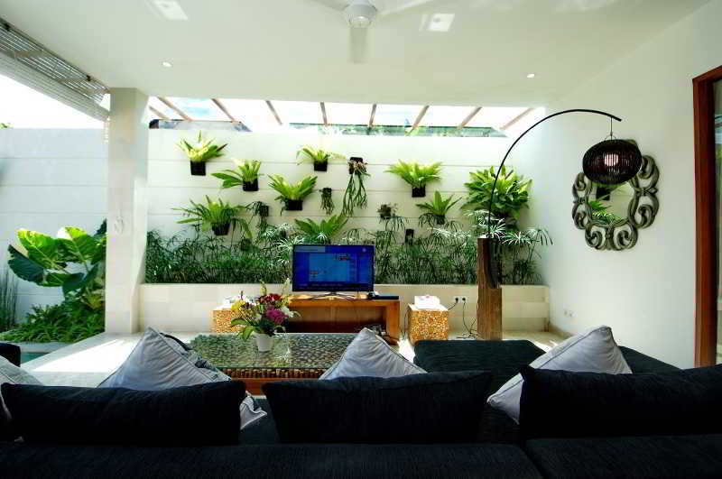 Villa Lumut 3 Bedrooms Central Seminyak المظهر الخارجي الصورة