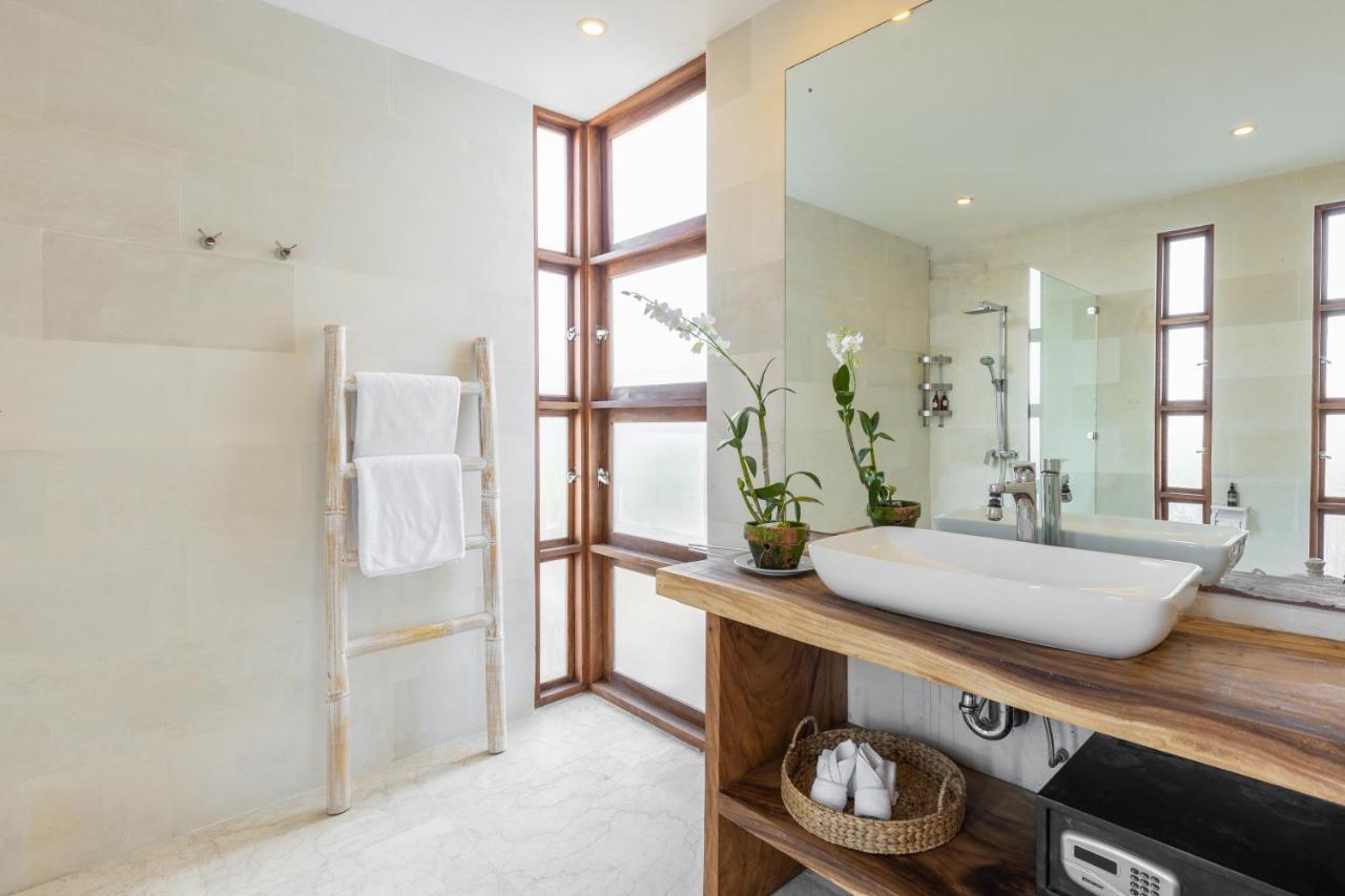 Villa Lumut 3 Bedrooms Central Seminyak المظهر الخارجي الصورة
