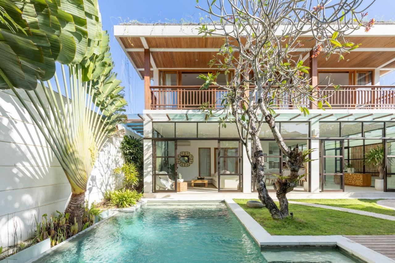 Villa Lumut 3 Bedrooms Central Seminyak المظهر الخارجي الصورة