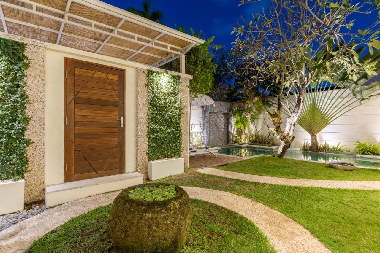 Villa Lumut 3 Bedrooms Central Seminyak المظهر الخارجي الصورة