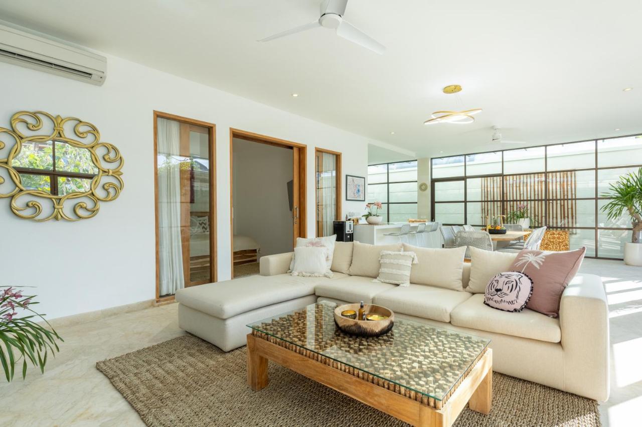 Villa Lumut 3 Bedrooms Central Seminyak المظهر الخارجي الصورة