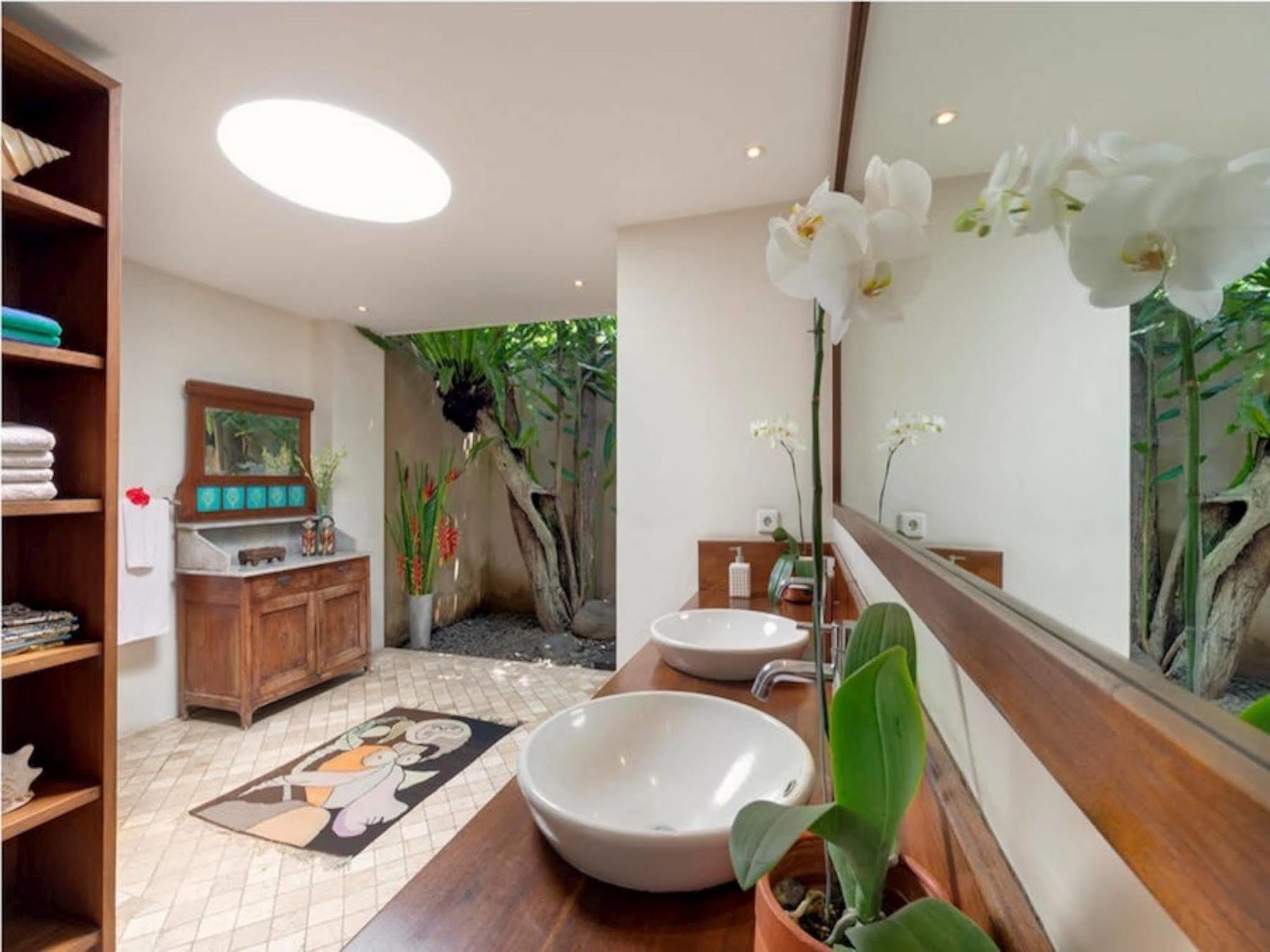Villa Lumut 3 Bedrooms Central Seminyak المظهر الخارجي الصورة